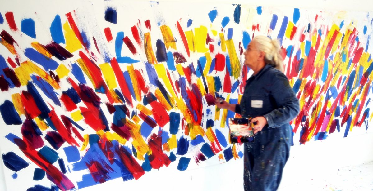 Vorbereitung von Etelka Kovacs-Koller für Event Painting an der HSG St. Gallen