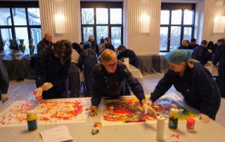Teambuilding Kreativlabor in Mannheim Mitarbeiter Event malen