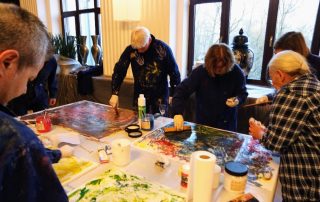 Teambuilding Kreativlabor in Mannheim Mitarbeiter Event malen